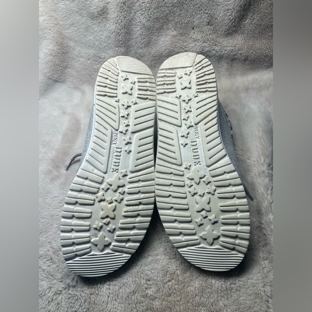 Hey Dude Britt shoes in a grey houndstooth women’s size 10 - Picture 3 of 6